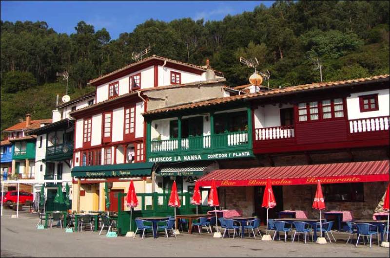 Nathalie tipt: Vissersdorp Tazones in Asturië
